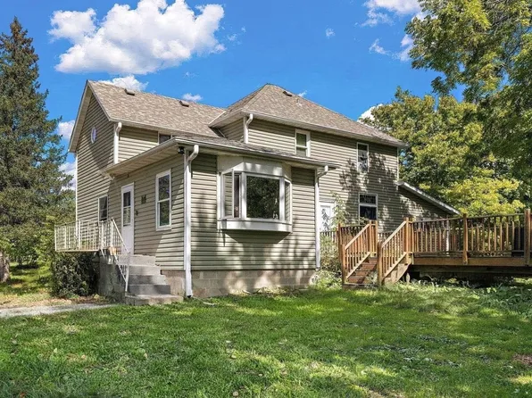 404 W Main St, Morristown, MN 55052