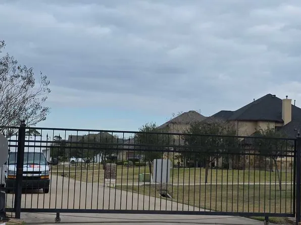 8615 Den Oak Dr, Richmond, TX 77406