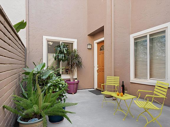 3rd image of 2530 Wickham Place