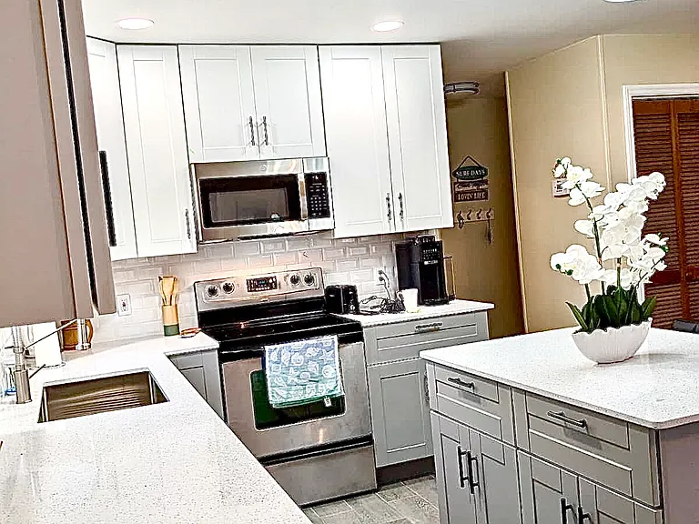 3700 Golf Colony Ln #14 — Photo 2