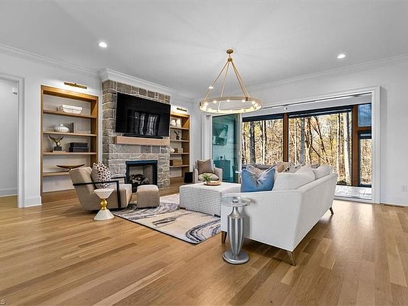 5th image of 7794 Polar Dr