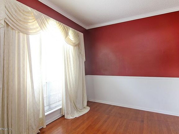 4th image of 5246 Camelot Forest Dr
