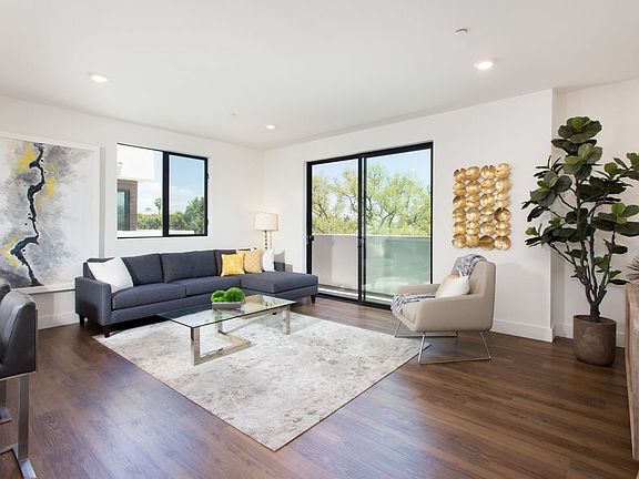 3rd image of 5728 La Mirada Ave #N403