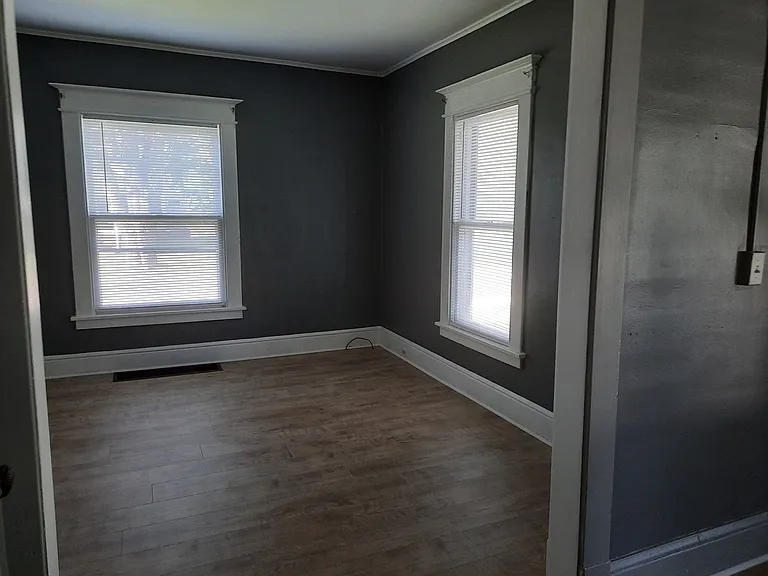 203 Wilson St — Photo 8