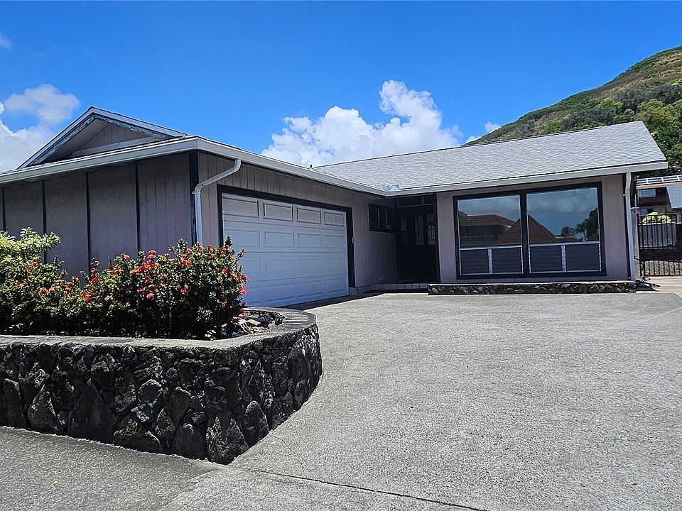 1st image of 590 Keolu Dr