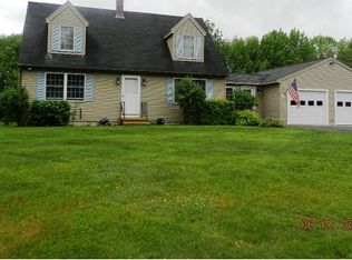 15 Molly Ln, Pittsfield, NH 03263