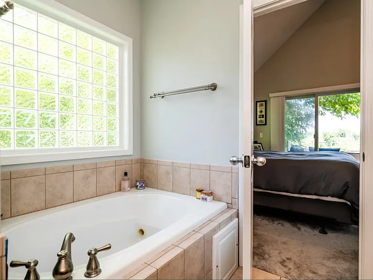 2687 Niles Rd — Photo 12