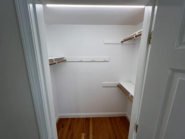 1135 Washington St #4 — Photo 11