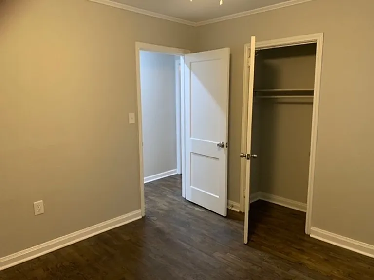 2111 Kimberly Rd SW — Photo 23