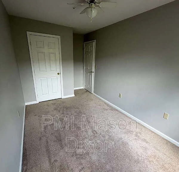 2404 Sandwich Ct — Photo 14