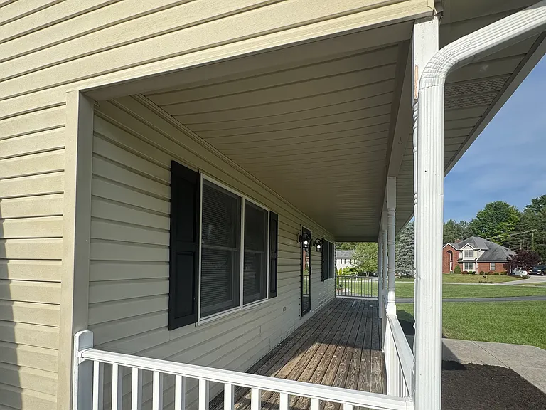 203 Cherokee Dr — Photo 17