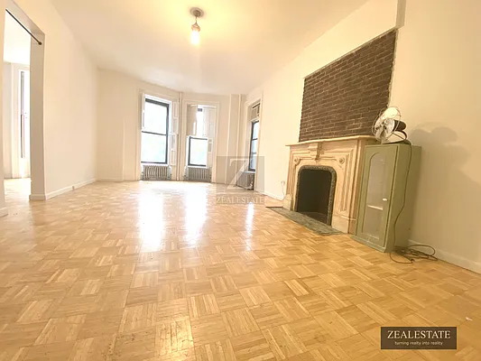 Rented by ZealEstate Group Inc | media 39