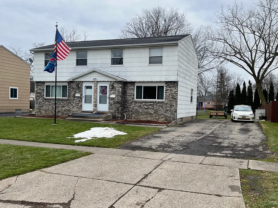 241 Robert Dr
