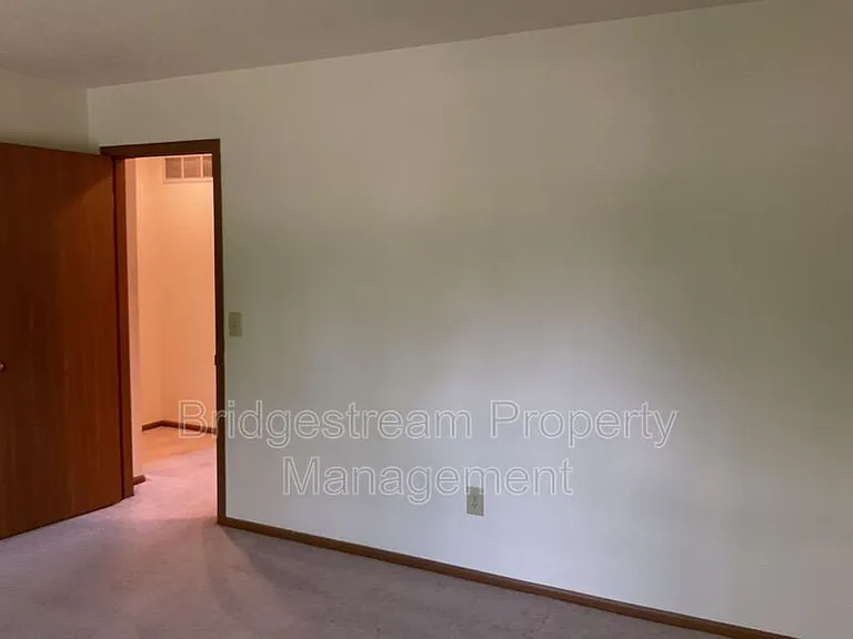 4595 Burchdale St — Photo 17