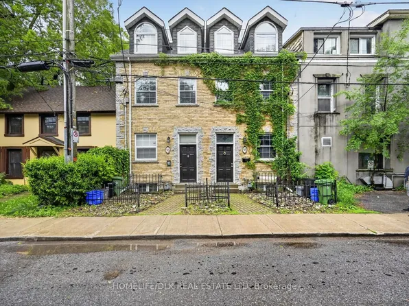 98 William St, Kingston, ON K7L 2C5