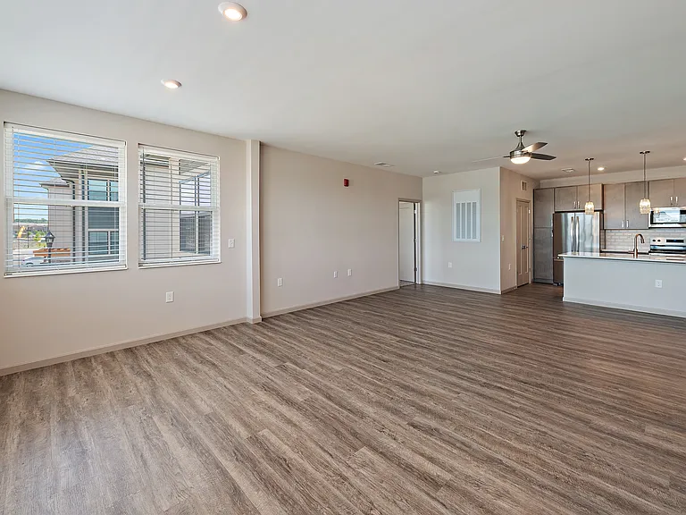 19Nineteen Promenade — Photo 132
