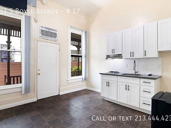 5th image of 131 S Boyle Ave #17