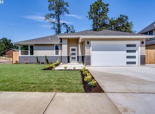 24945 Westfield Ave, Veneta, OR 97487