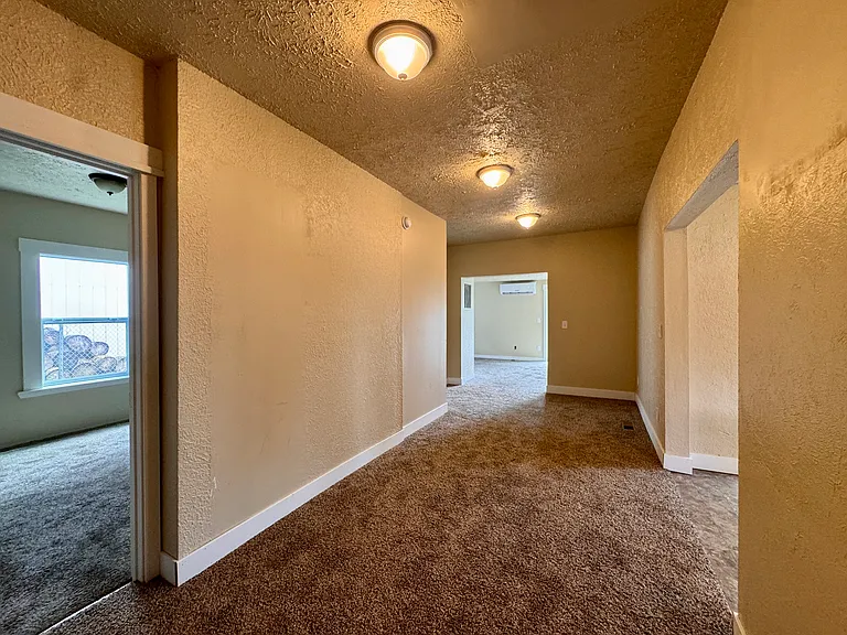 934 Cascade Ave — Photo 4