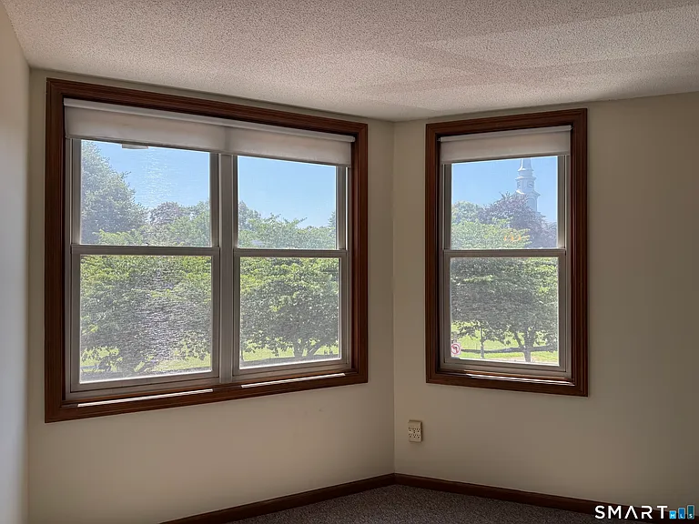 1022 W Main St #4 — Photo 7