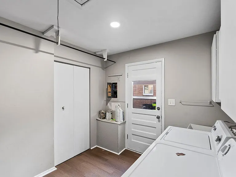 1257 Jerry Ave — Photo 4