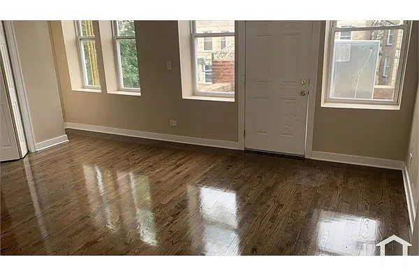 Building Photo - 1515 S Drake Ave #2F