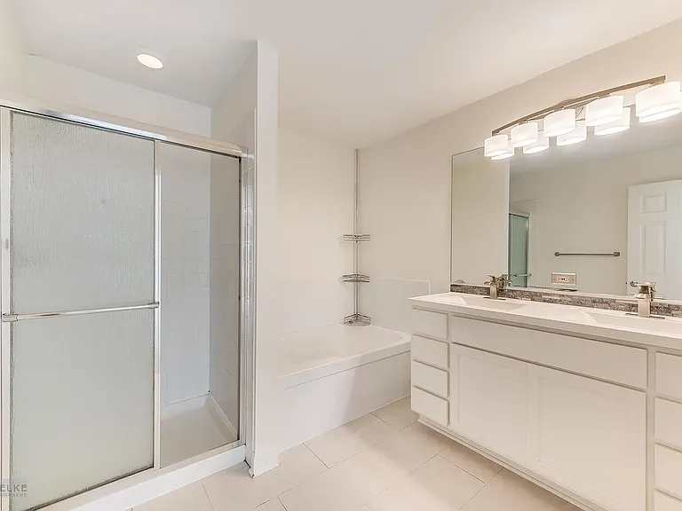 3220 Cool Springs Ct — Photo 20