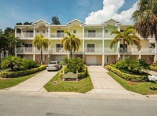 512 1st St APT 104, Indian Rocks Beach, FL 33785