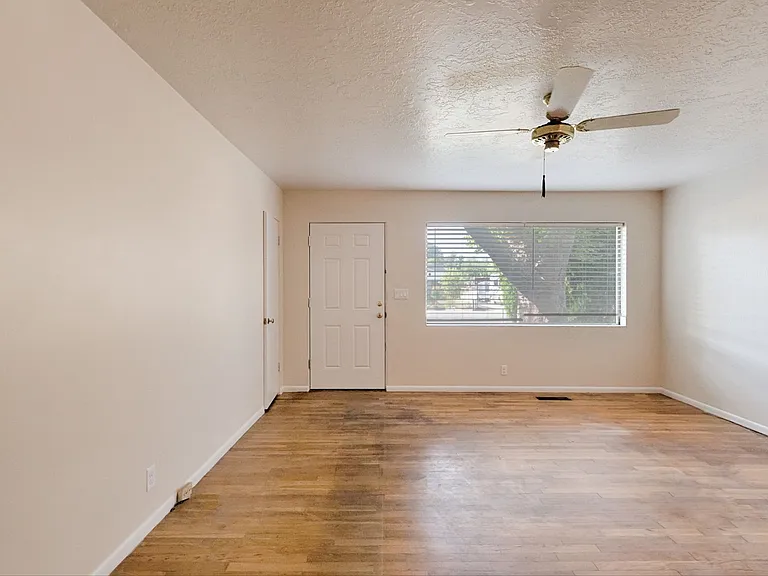 3410 W Sunset Ave — Photo 5