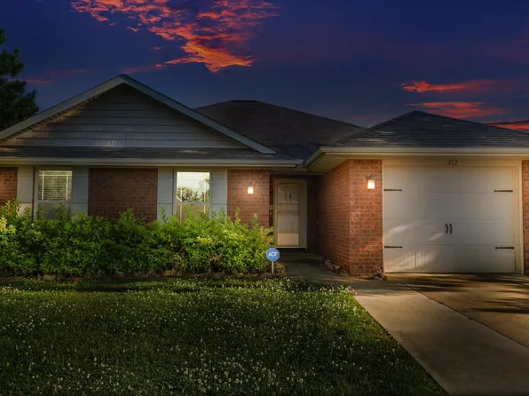 212 Waxmyrtle Dr, Harvest, AL 35749