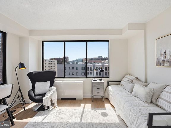 4th image of 1245 13th St NW APT 901