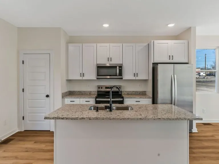 310 Cedar St #1 — Photo 8