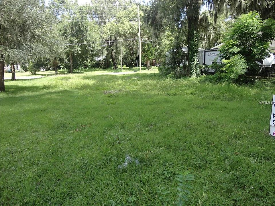 1st image of 260 S Oak Ave