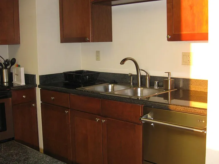 500 N St #1203 — Photo 7