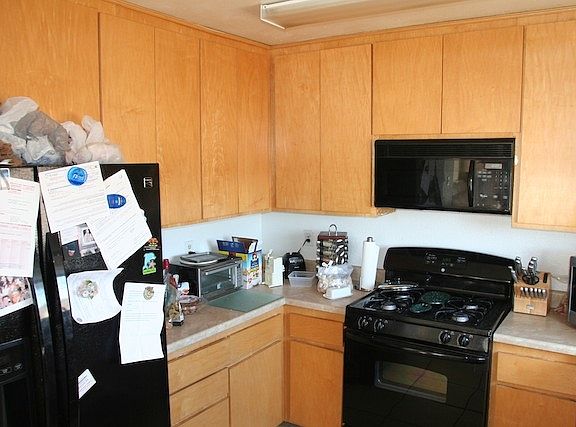 5th image of 360 Shirley Dr