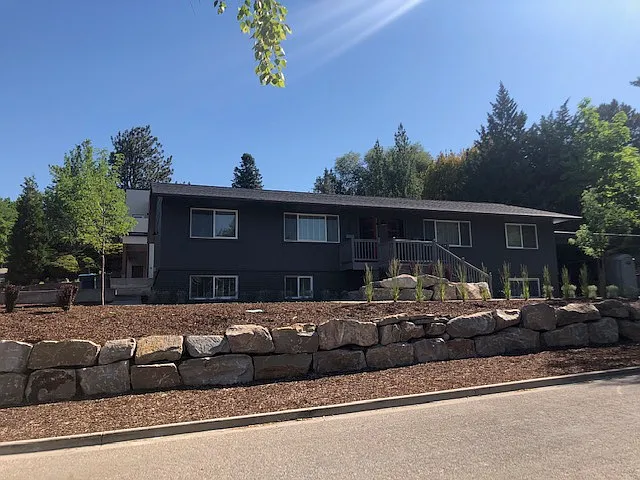 1406 E Hays St — Photo 8