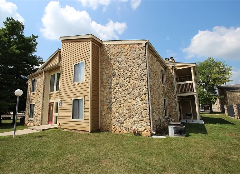 Pebble Point — Photo 23