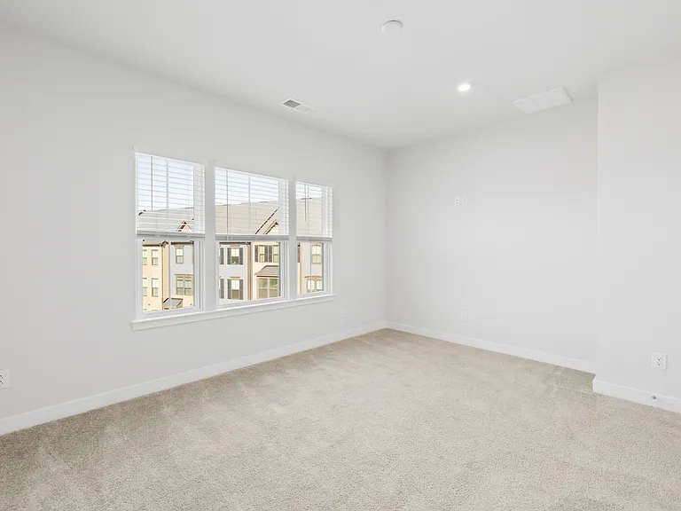 2833 Statesville Ave — Photo 17