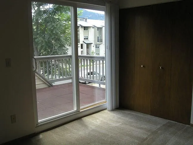 1945 Goss St #4 — Photo 6