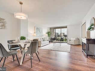 1101 S Arlington Ridge Rd APT 209, Arlington, VA 22202