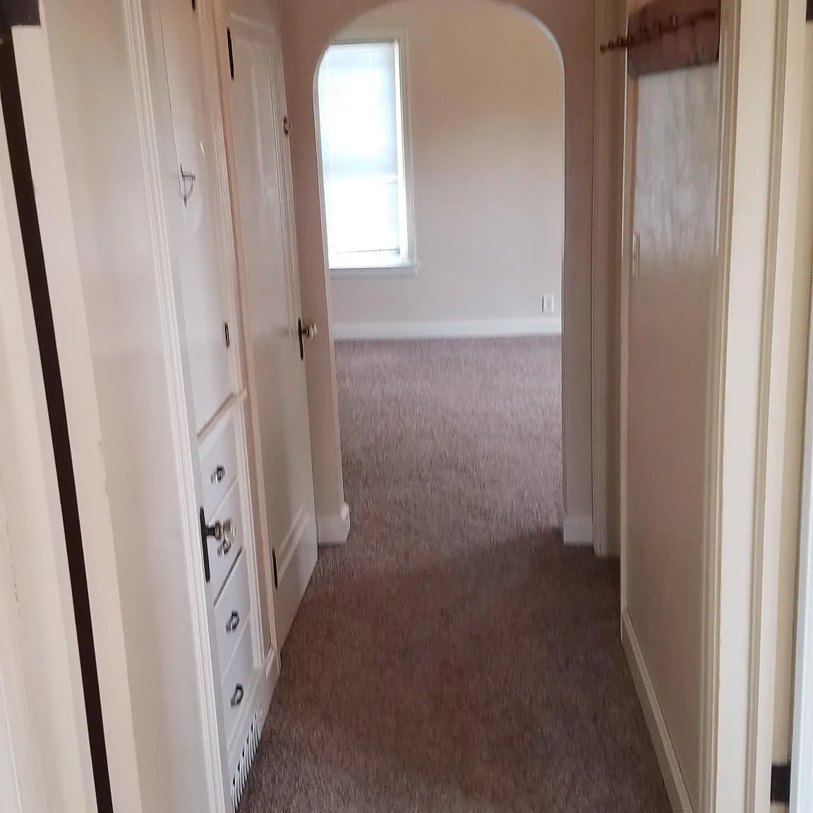 1 bed, 900 sqft, $750 — Photo 4