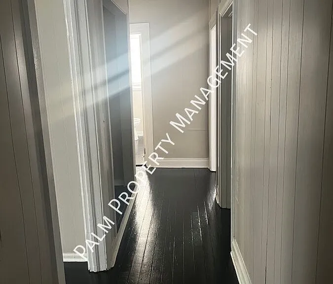1217 E 38th St — Photo 6