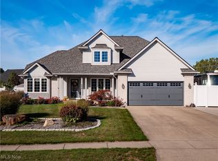 658 Nicole Dr, Amherst, OH