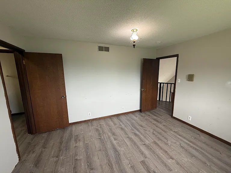 4284 State Road J — Photo 45