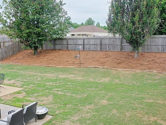 2nd image of 2437 Waterstone Cir