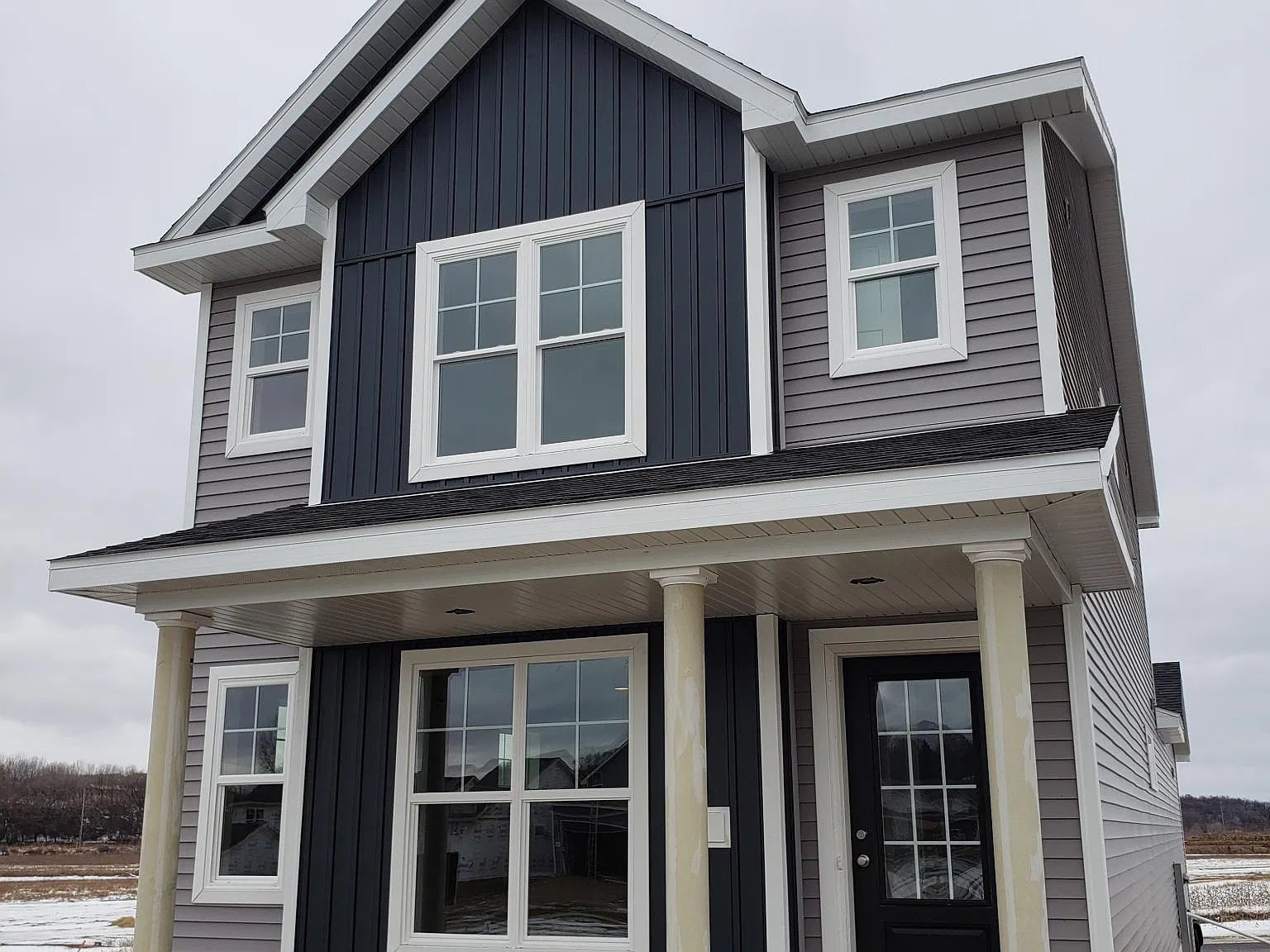 3 bed, 2.5 bath, 1615 sqft, $2,575 — Photo 1