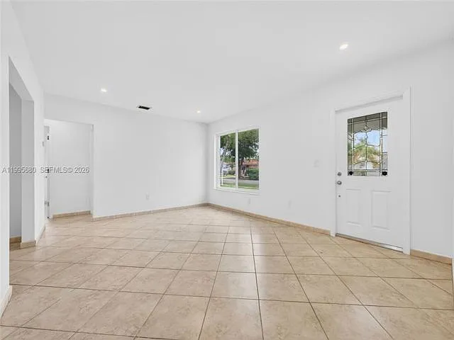 6447 SW 10th St — Photo 19