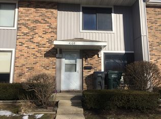 4109 Brentwood Ln, Waukegan, IL 60087