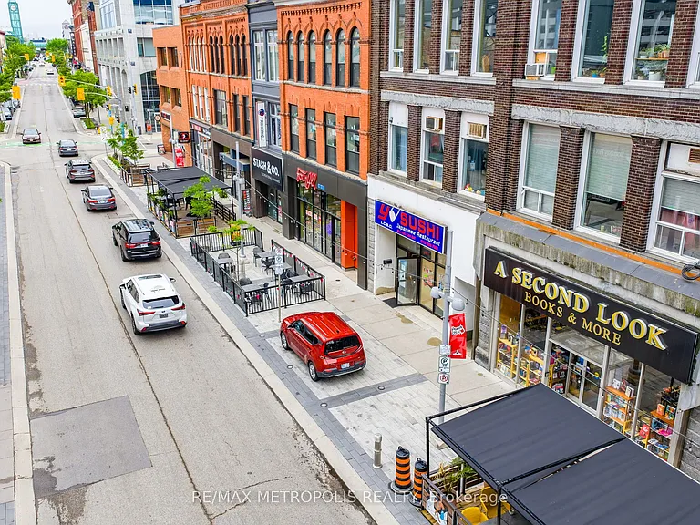 276 King St W #207 — Photo 26
