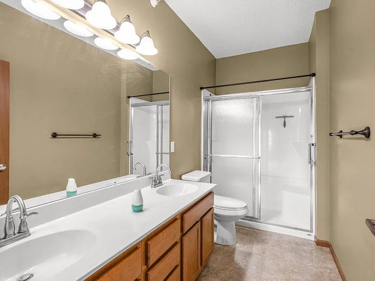 114200 Hundertmark Rd #110 — Photo 20